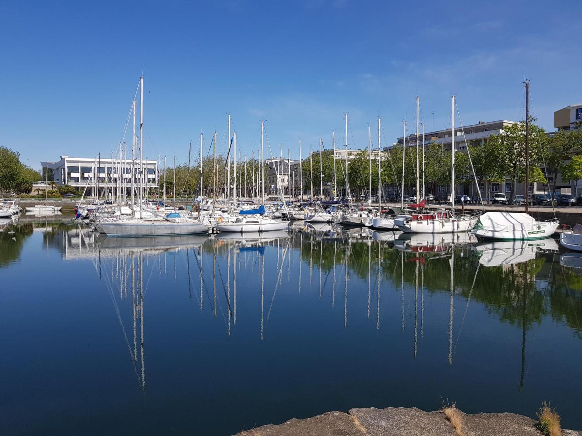 Grand Studio Avec Parking A 10 Minutes Des Plages Lorient Dış mekan fotoğraf